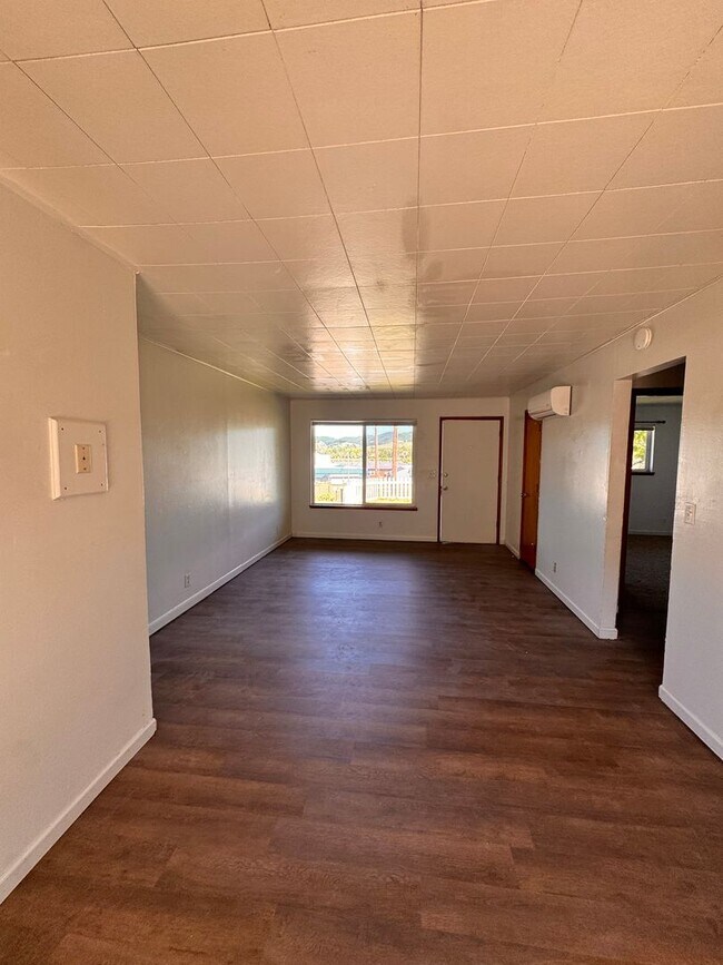 Foto del edificio - 707 Cedar St