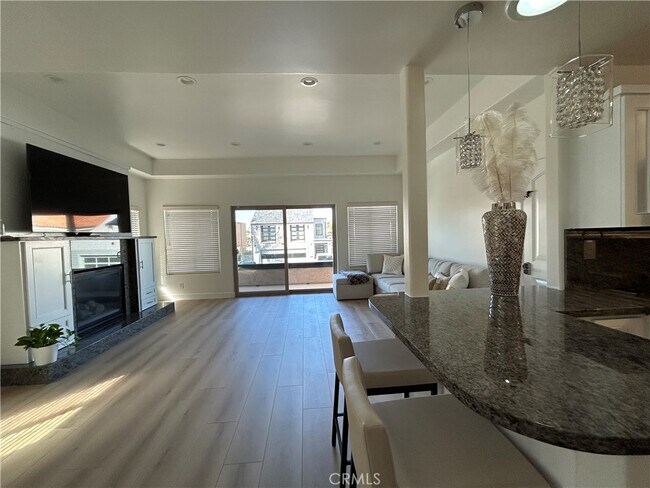 Foto del edificio - 16716 Bayview Dr