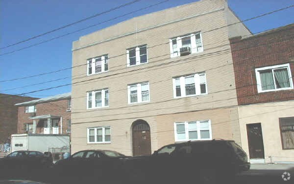 Foto del edificio - 359 Walker St