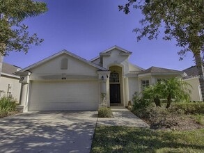Building Photo - 321 Henley Cir