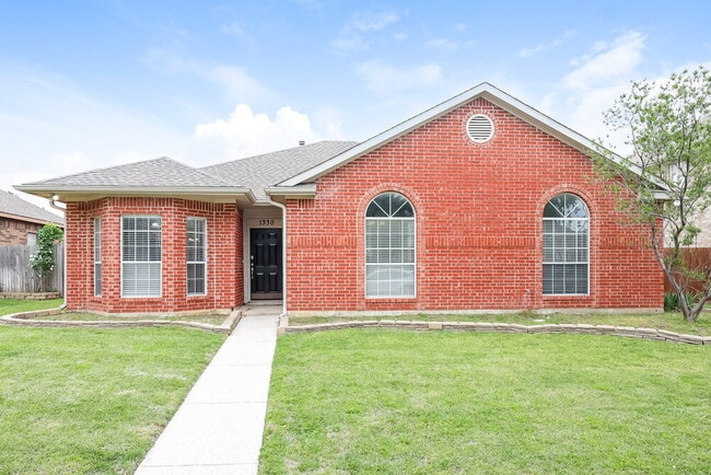 Building Photo - 1330 Bogard Ln