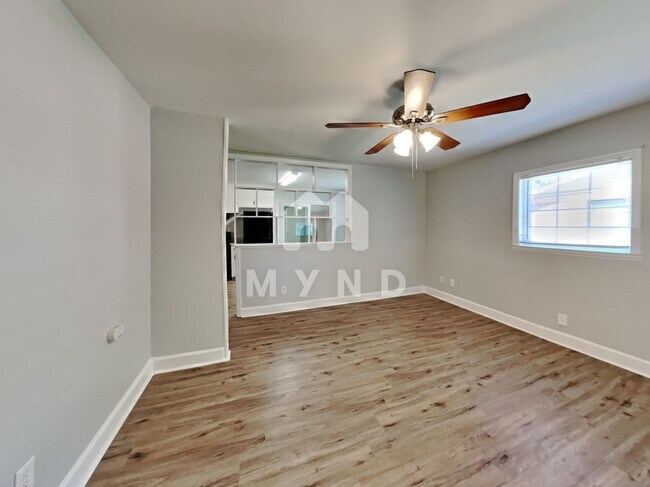 Building Photo - 4714 Ridgeley Dr
