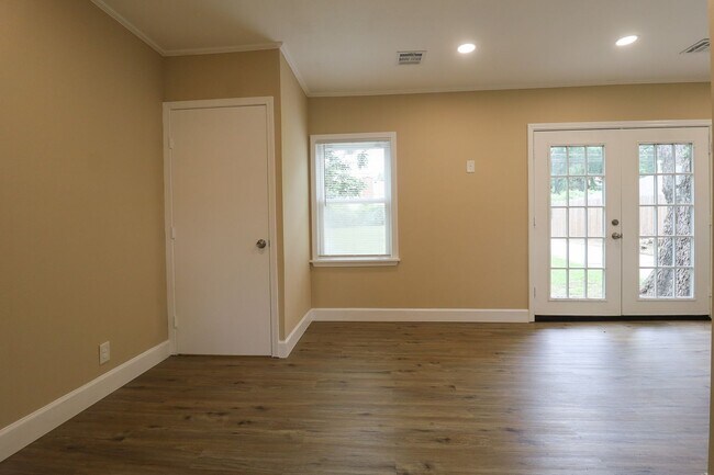 Foto del edificio - 2 Bedroom Beaut Near TU!!!