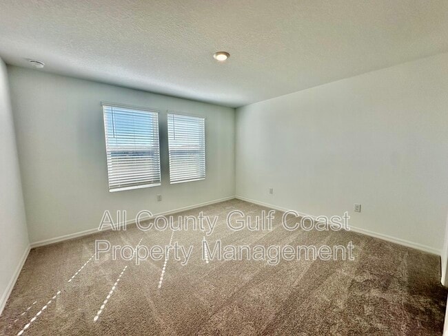 Building Photo - 15097 Cuzcorro Ct