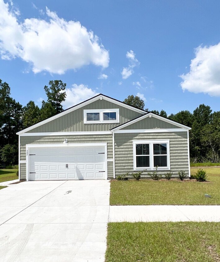 Primary Photo - FOUR Bedrooms! SUPREME location! New & mov...