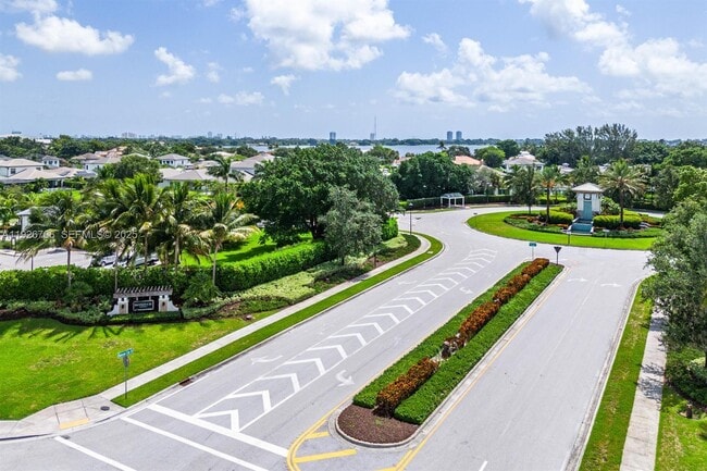 Building Photo - 3098 Gin Berry Way