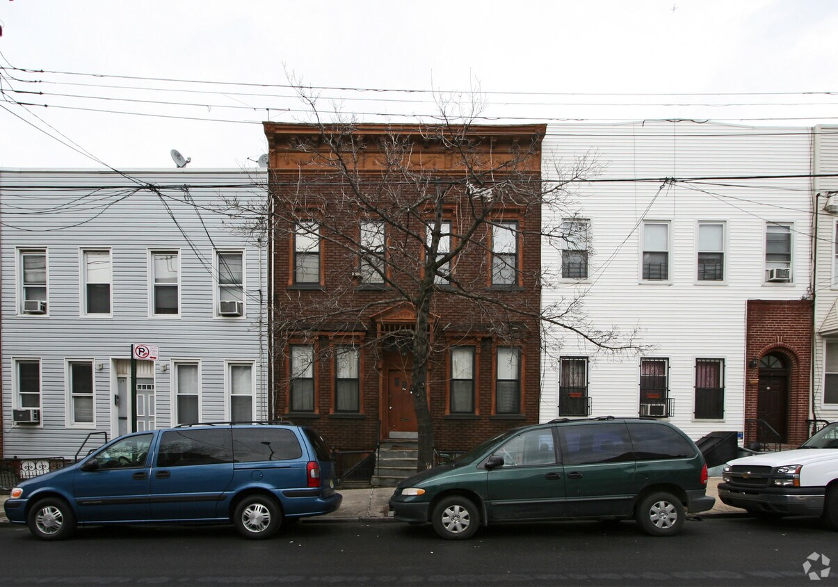Building Photo - 33 Saint Nicholas Ave