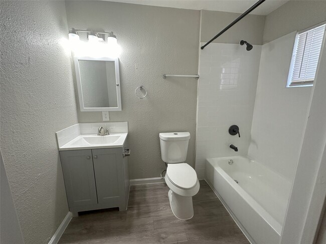 Foto del edificio - 515 Margil St