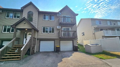 Building Photo - 13870 Glendale Trail