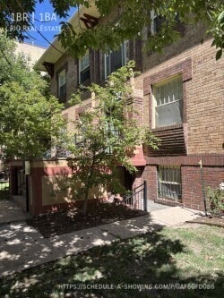 Building Photo - 1030 N Pearl St
