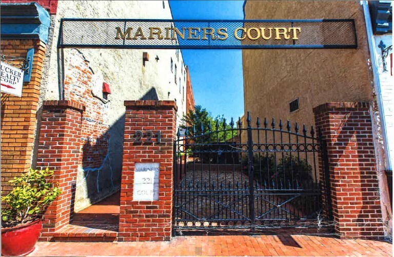 221 Vine St, Philadelphia, PA 19106 Apartments in Philadelphia, PA