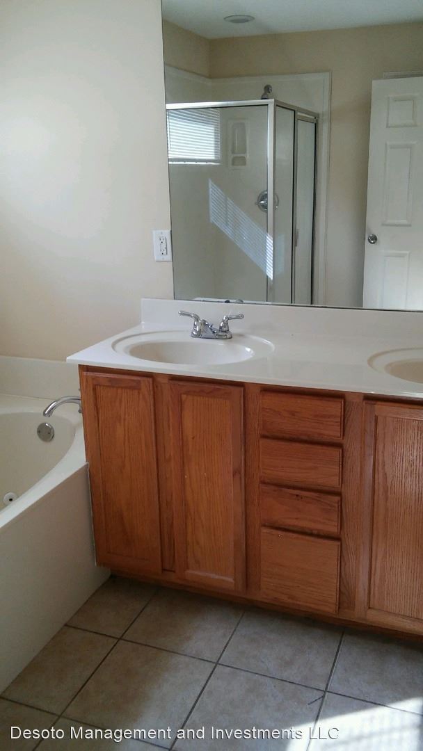 Building Photo - 3 br, 2 bath House - 10650 Wyckford Drive