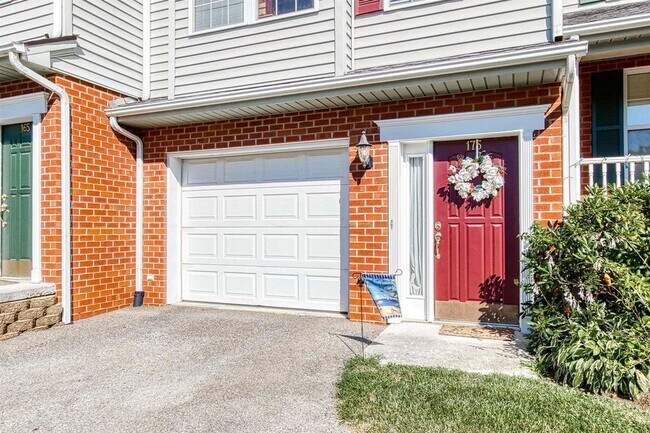 Foto del edificio - 175 Blue Leaf Dr