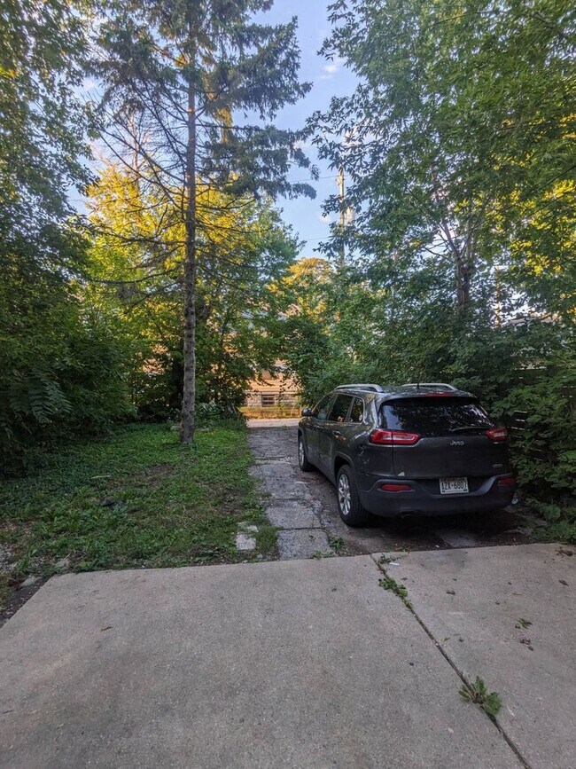 Building Photo - 2663 N 46th St
