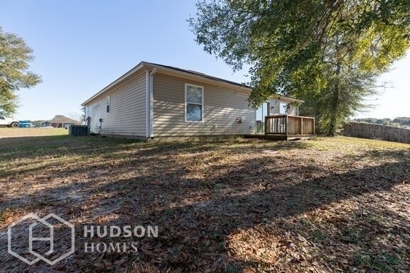 Foto del edificio - 413 Winddrift Ct