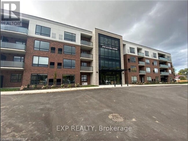 Building Photo - 3998 Victoria Ave
