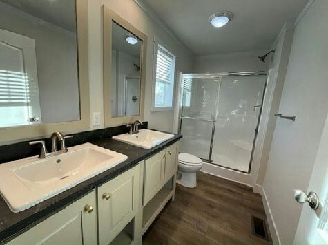 Foto del edificio - 211 Devonshire Dr