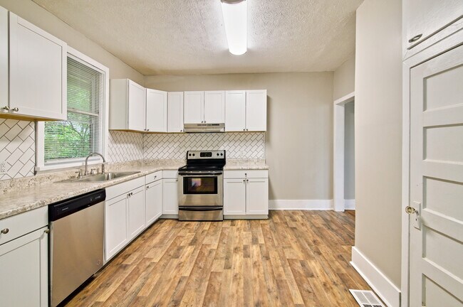 Foto del edificio - 318 13th St N