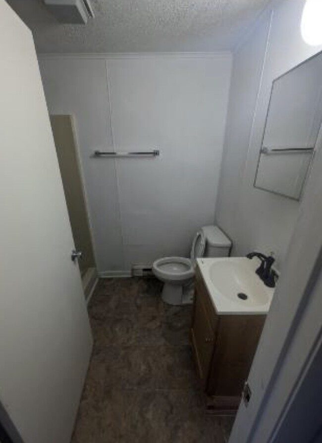 Building Photo - 307 Thorn St