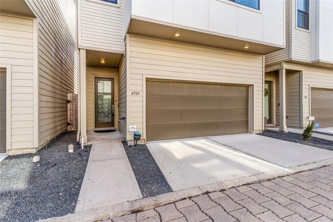 Foto del edificio - 4705 Thornton Grove