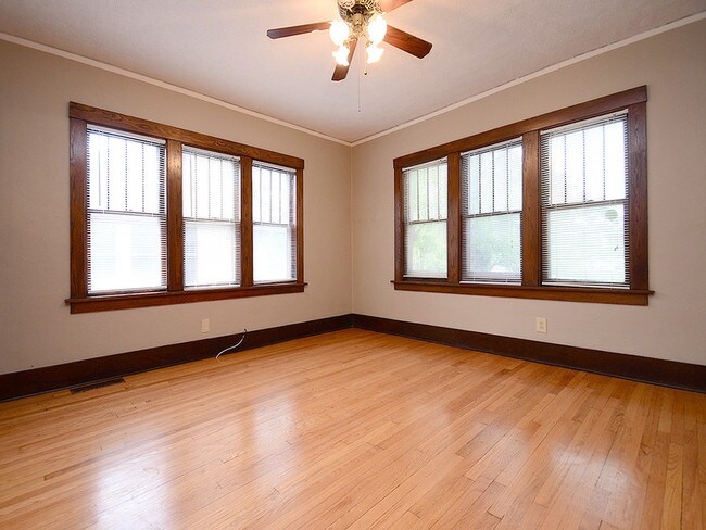 Building Photo - 344 N 36th Ave