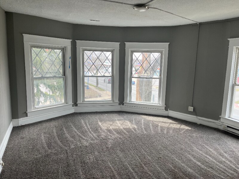 201 E Woodland Ave Unit 2, Fort Wayne, IN 46803 Room for Rent in Fort