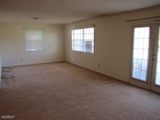 Foto del edificio - 827 Milledge Rd