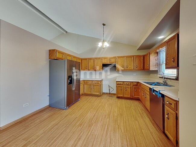 Foto del edificio - 6511 Benich Ln