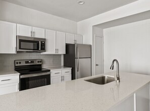 Building Photo - 5725 Martin Rd