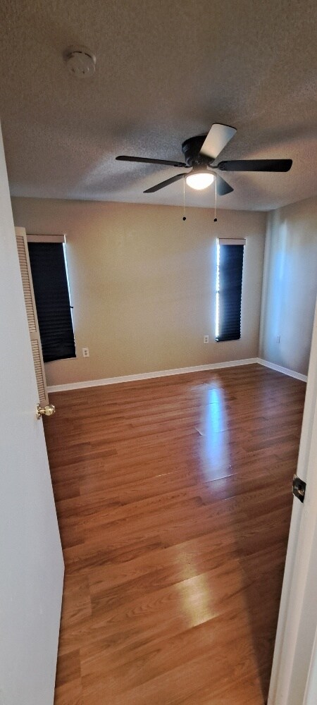 Building Photo - 8436 Newton Dr