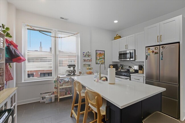 Foto del edificio - 2350 W Charleston St