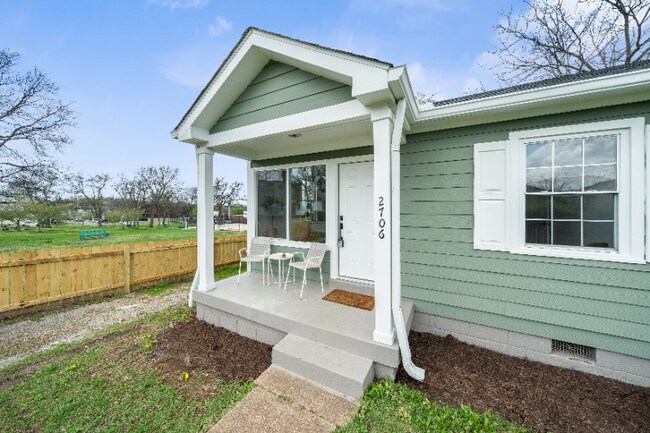 Building Photo - 2706 Torbett St