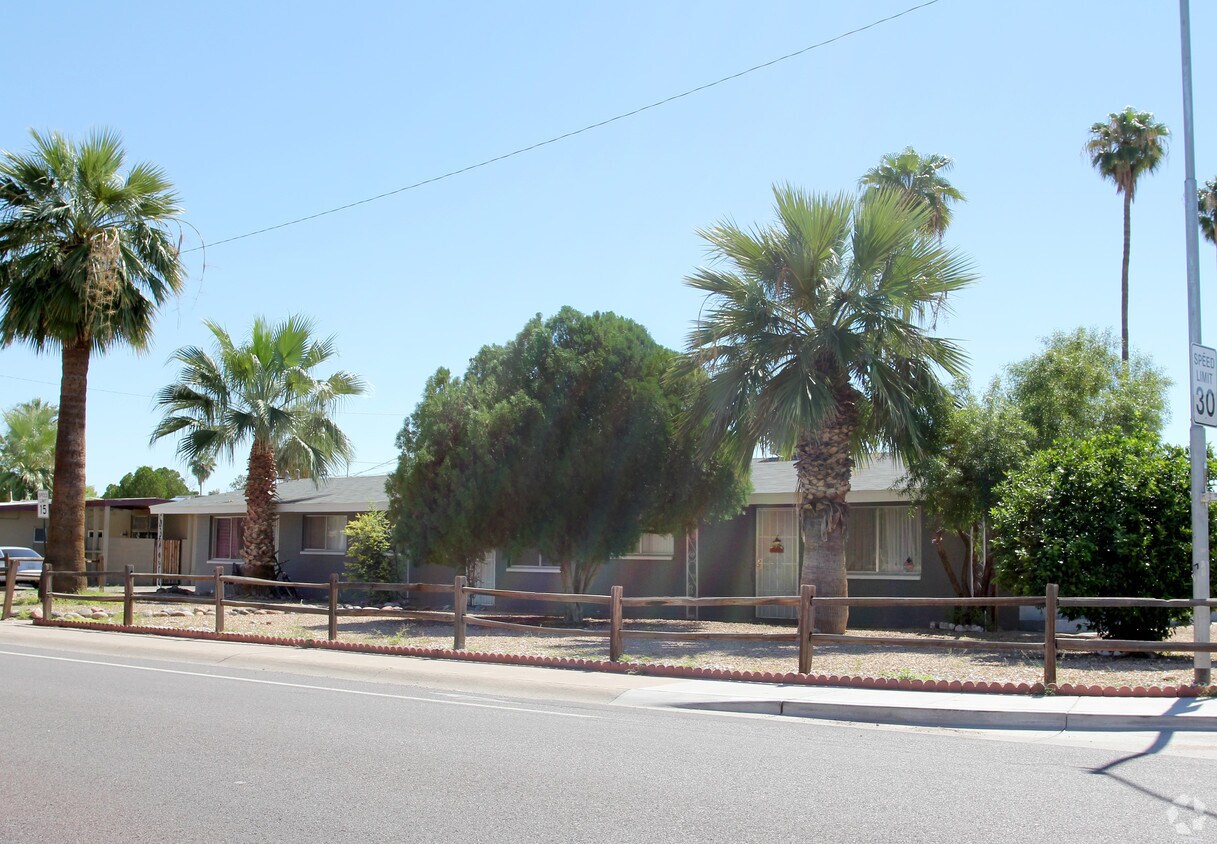 Building Photo - 6601 E Osborn Rd