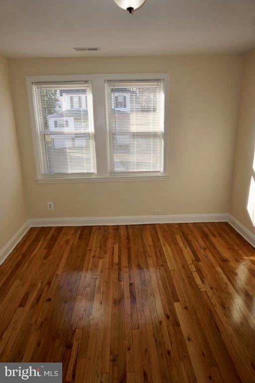 Foto del edificio - 5915 Benton Heights Ave