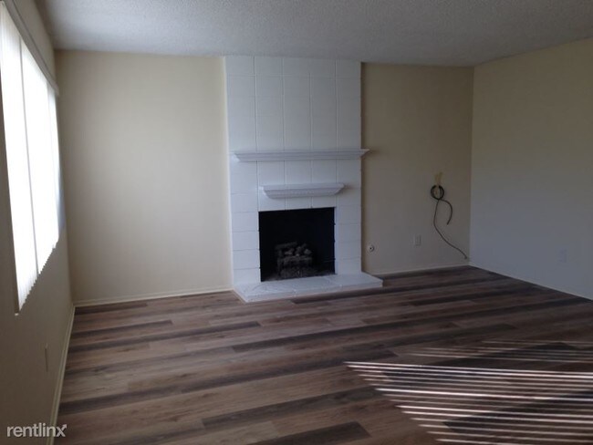 Foto del edificio - 3049 W Coolidge Ave