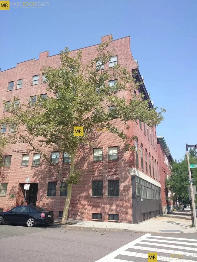 Building Photo - 3 Essex St