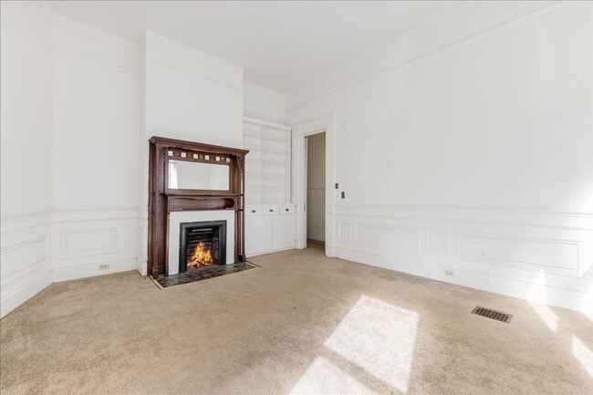 Move-In Special! - Quaint 2 Bedroom 1 Bath Apartment in Vintage Victorian Style Home! - Move-In Special! - Quaint 2 Bedroom 1 Bath Apartment in Vintage Victorian Style Home!