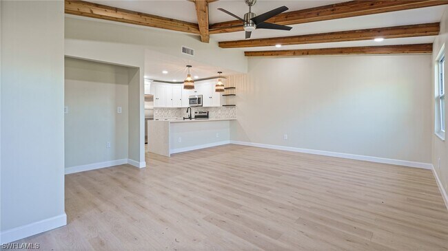 Foto del edificio - 17329 Birchwood Ln