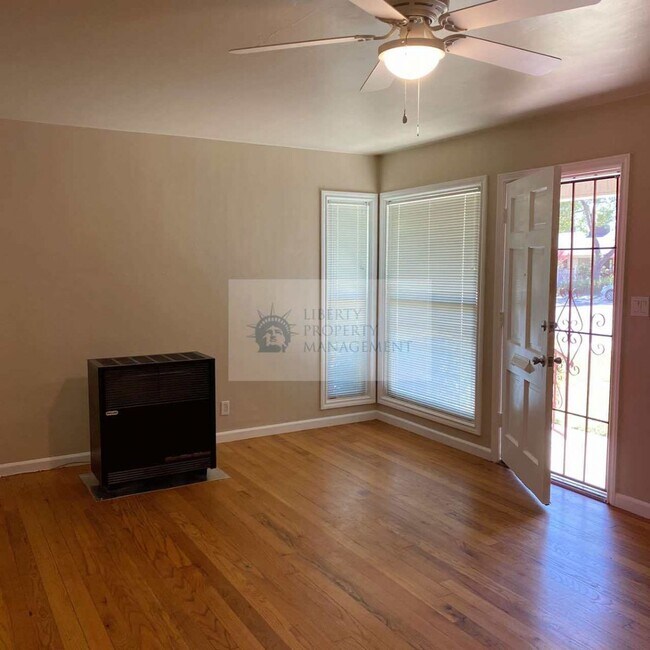 Foto del edificio - 151 W Sonoma Ave