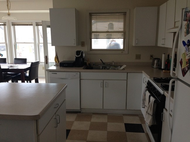 Building Photo - 1706 N Arlington Pl
