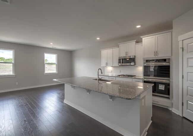 Building Photo - 832 Rockwell Dr