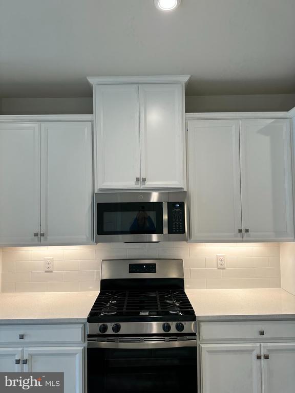 Foto principal - 23077 Corsair Dr