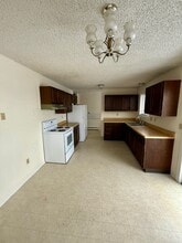 Building Photo - 809 Silverbow Ave