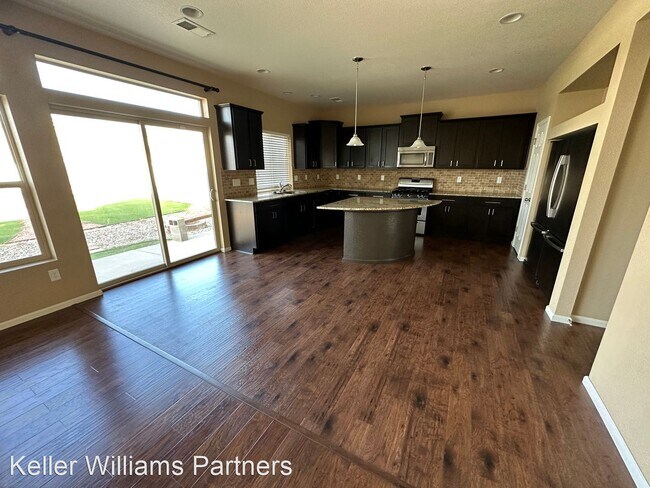 Building Photo - 4 br, 3 bath House - 8184 Campground Dr
