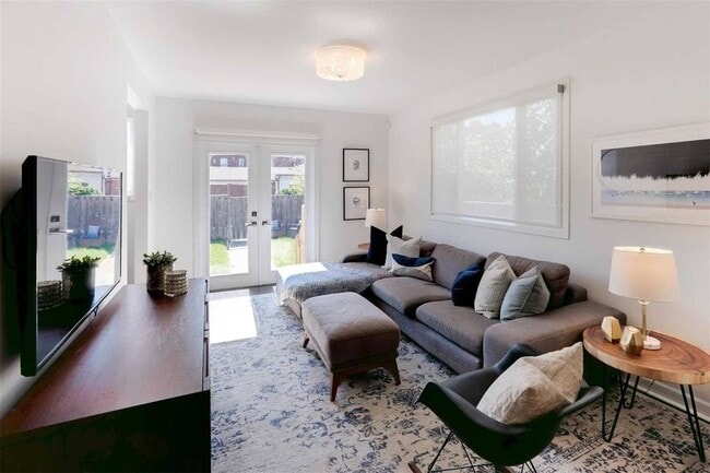 Building Photo - 340 Concord Av