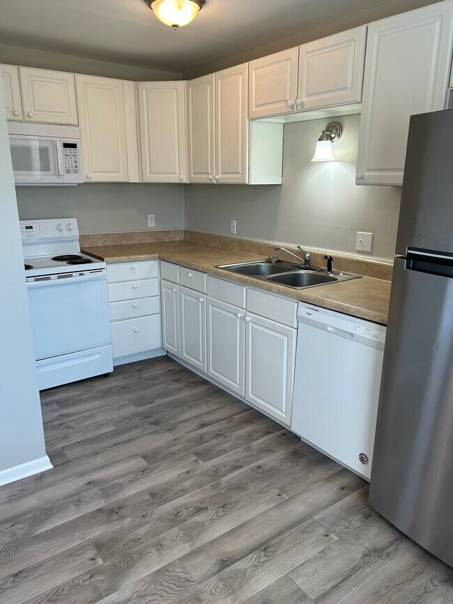 kitchen - 810 Lillard Rd