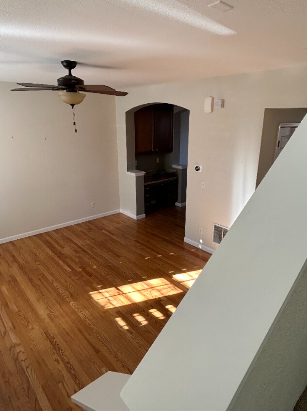 Foto del edificio - 7420 E 8th Pl
