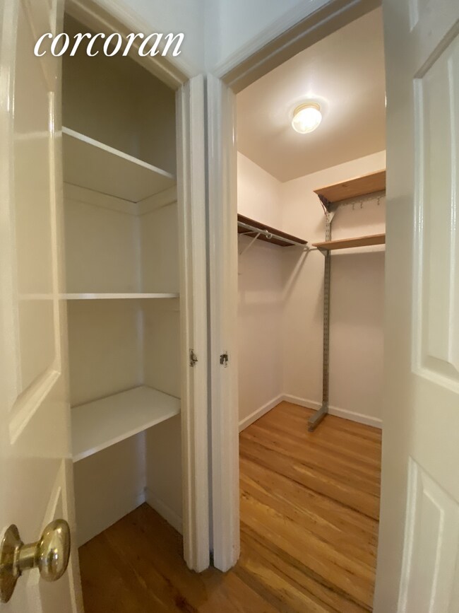 Foto del edificio - 258 Wyckoff St