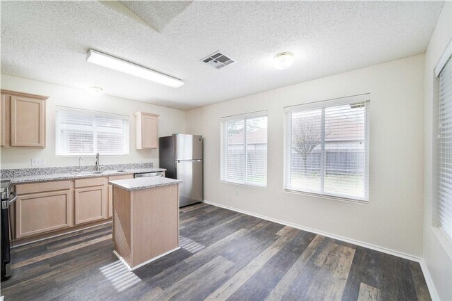 Building Photo - 20902 Gelding Ln