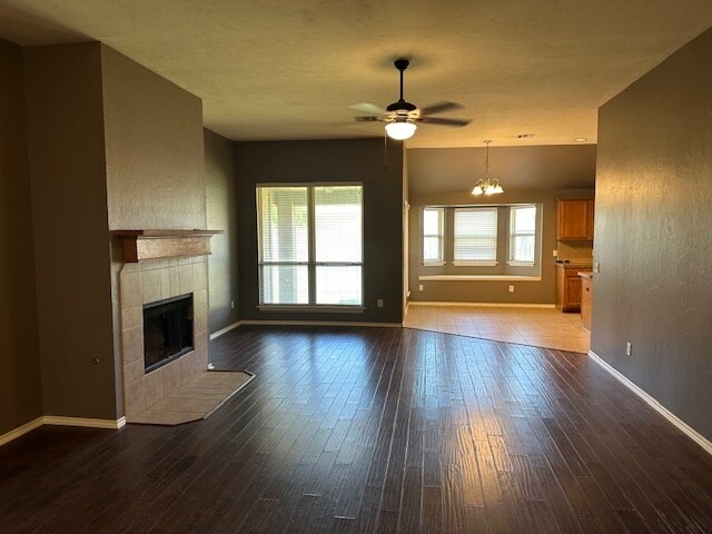 Foto del edificio - 2421 Vintage Park Ln
